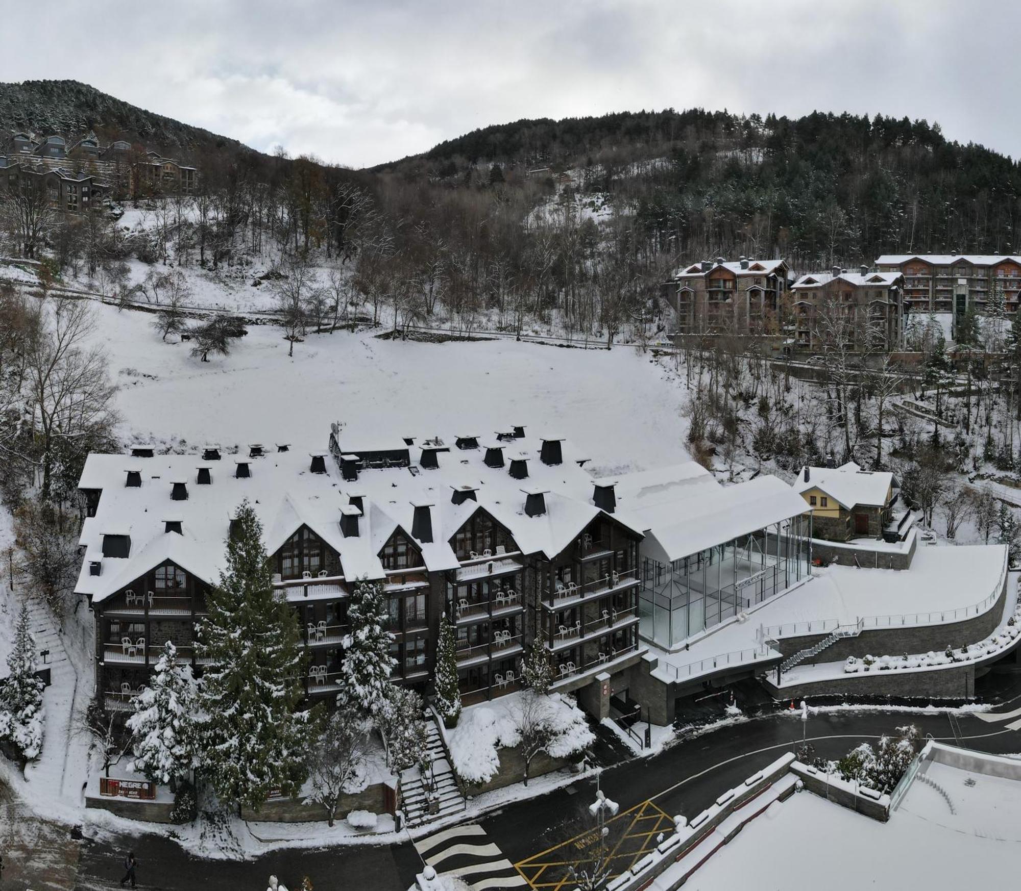Aparthotel Anyospark Mountain & Wellness Resort La Massana Exterior foto